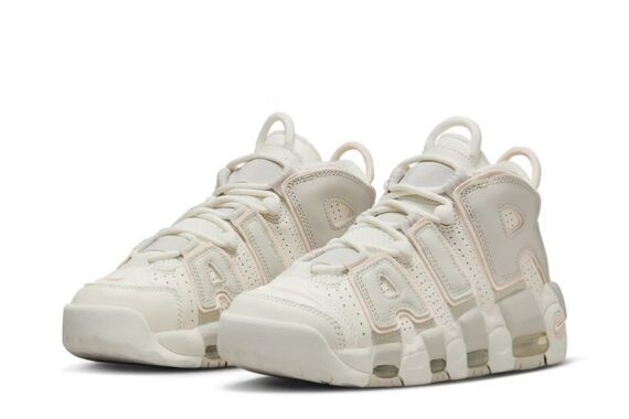 Wmns Air More Uptempo "Sail Guava"