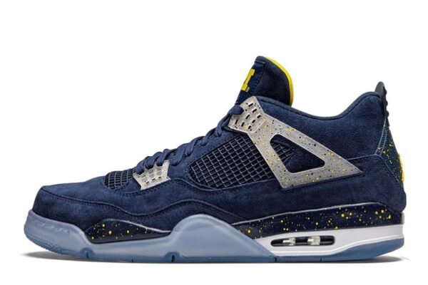 Air Jordan 4 Retro "Michigan Wolverines" PE