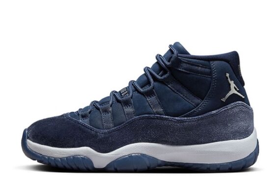 Wmns Air Jordan 11 Retro "Midnight Navy Velvet"