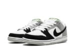 Dunk Low SB "Chlorophyll"