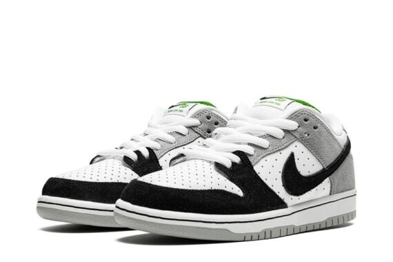 Dunk Low SB "Chlorophyll"