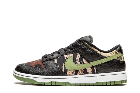 Dunk Low SE "Black Multi-Camo"