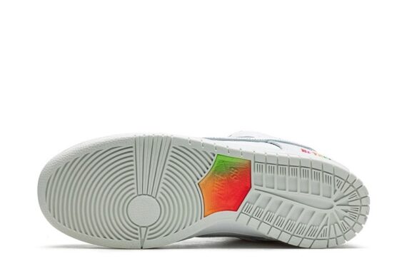 Dunk Low SB "Be True"