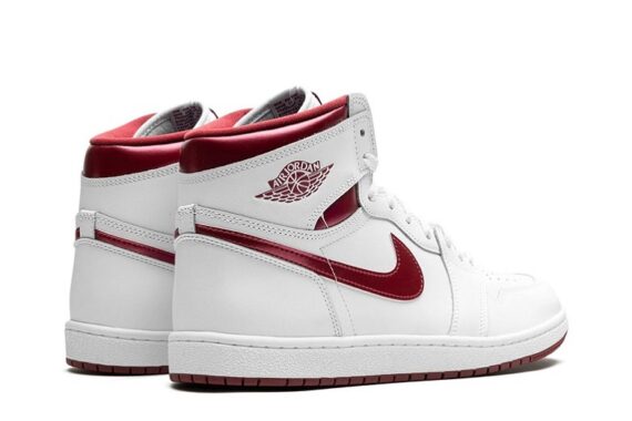 Air Jordan 1 Retro High '85 OG "Metallic Burgundy"