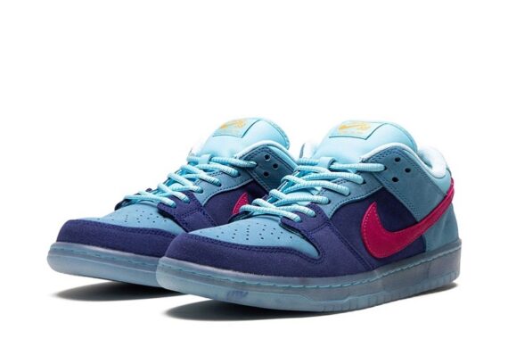 Run The Jewels x Dunk Low SB "4/20"