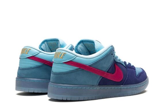 Run The Jewels x Dunk Low SB "4/20"