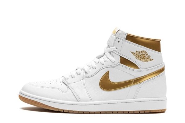 Wmns Air Jordan 1 Retro High OG "Metallic Gold"