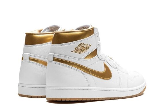 Wmns Air Jordan 1 Retro High OG "Metallic Gold"