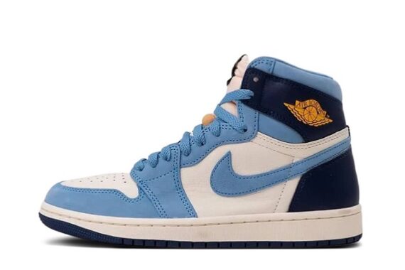 Wmns Air Jordan 1 Retro High OG "First in Flight"