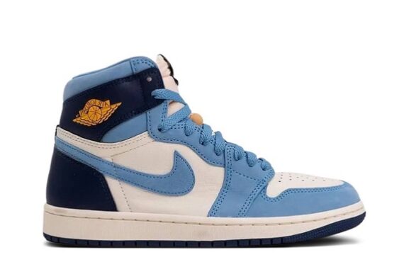 Wmns Air Jordan 1 Retro High OG "First in Flight"