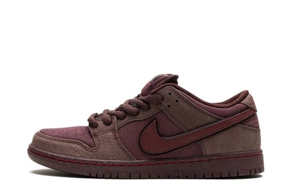 Dunk Low Premium SB "City of Love Collection - Burgundy Crush"