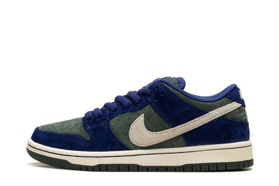 Dunk Low SB "Deep Royal Vintage Green"