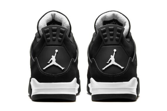 Air Jordan 4 Retro "White Thunder"