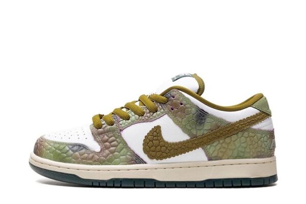 Alexis Sablone x Dunk Low SB "Chameleon"