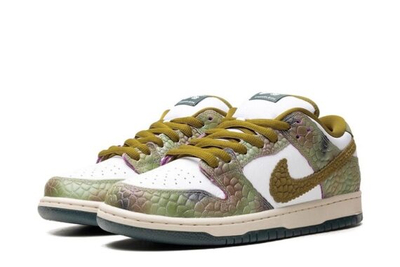 Alexis Sablone x Dunk Low SB "Chameleon"