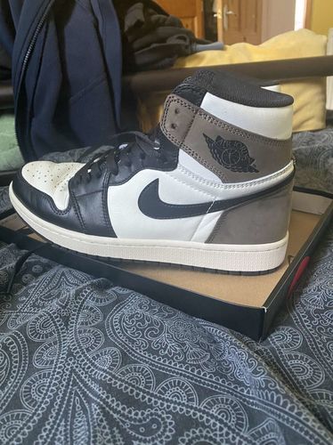 Jordan 1 High OG “Dark Mocha” photo review