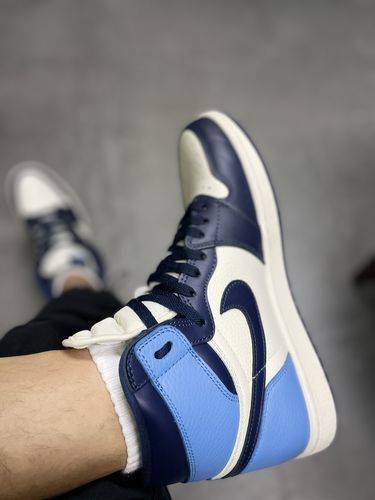 Air Jordan 1 Retro High OG 'Obsidian' photo review