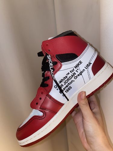 Off-White x Air Jordan 1 Retro High OG 'Chicago' photo review