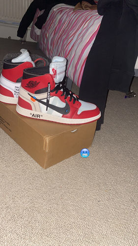 Off-White x Air Jordan 1 Retro High OG 'Chicago' photo review