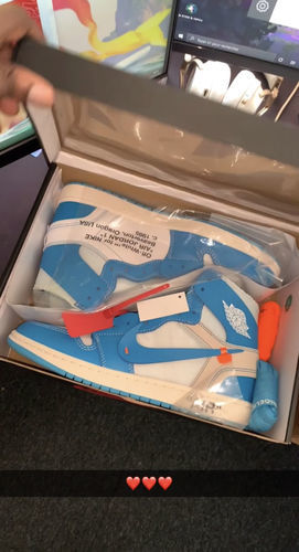 Off-White x Air Jordan 1 Retro High OG 'UNC' photo review