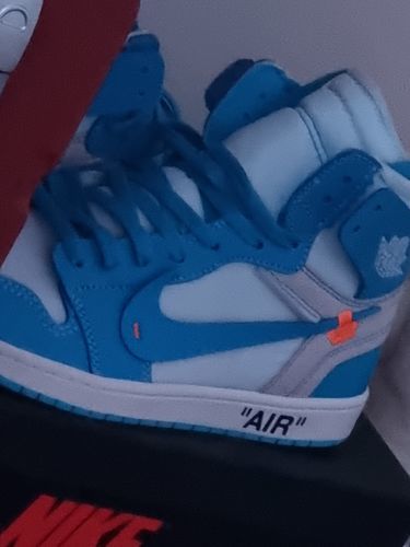 Off-White x Air Jordan 1 Retro High OG 'UNC' photo review