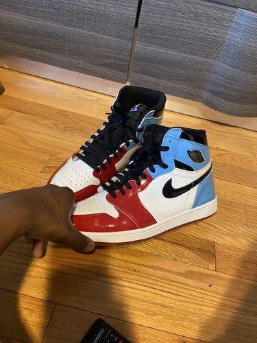 Air Jordan 1 Retro High OG 'Fearless' photo review