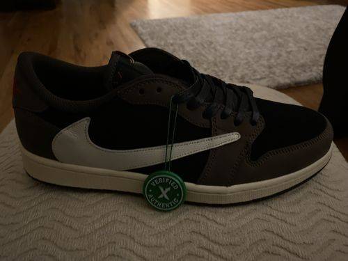 Travis Scott Jordan 1 Retro Low OG SP “Dark Mocha” photo review