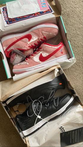 Nike x StrangeLove SB Dunk Low 'Valentine's Day' photo review