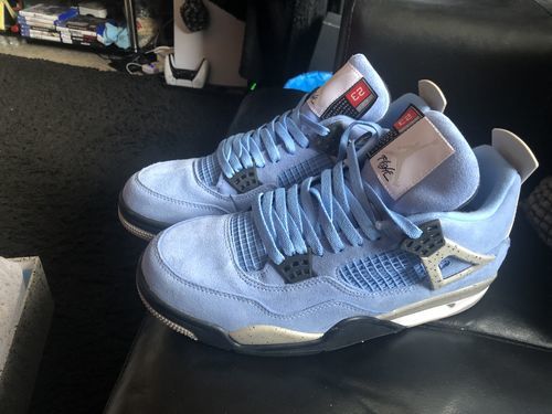 Air Jordan 4 SE “University Blue” photo review