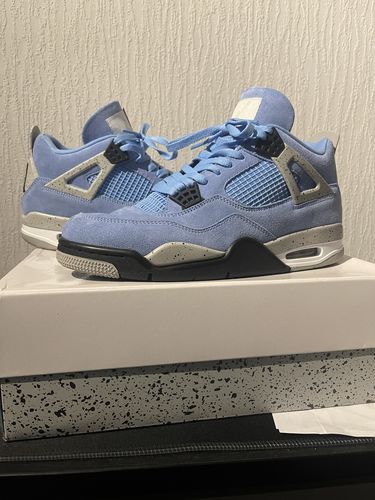 Air Jordan 4 SE “University Blue” photo review