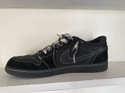 Travis Scott Jordan 1 “Black/Phantom” Low photo review