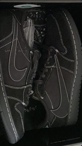 Travis Scott Jordan 1 “Black/Phantom” Low photo review