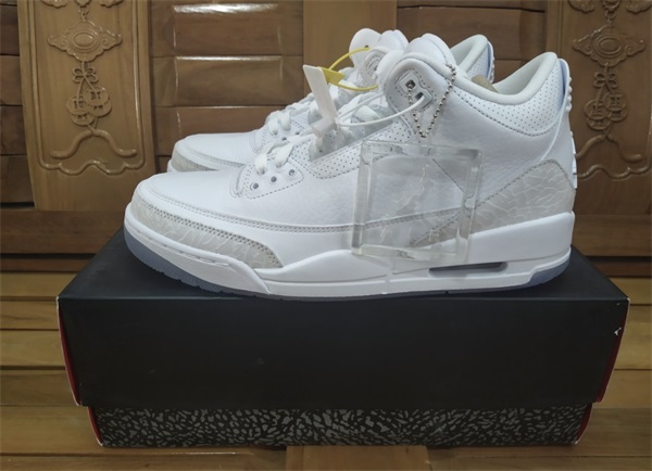 Air Jordan 3 Retro 'Triple White' photo review