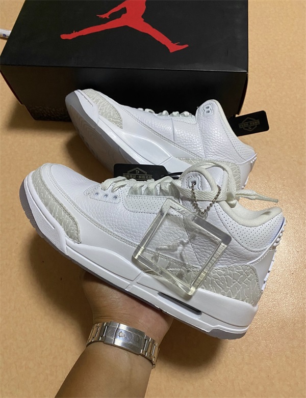 Air Jordan 3 Retro 'Triple White' photo review