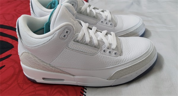 Air Jordan 3 Retro 'Triple White' photo review