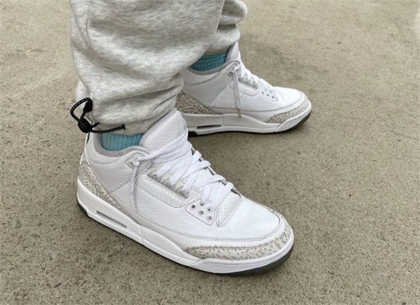 Air Jordan 3 Retro 'Triple White' photo review