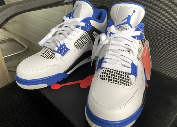 Air Jordan 4 “Motorsport” photo review