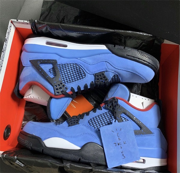 Travis Scott x Air Jordan 4 Retro "Cactus Jack" photo review