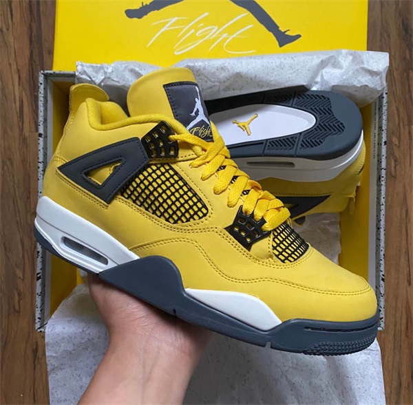 Jordan 4 “Lightning” photo review