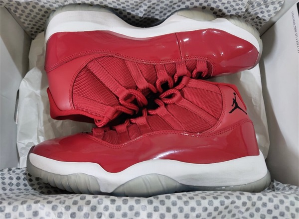 Air Jordan 11 Retro "Win Like 96" photo review