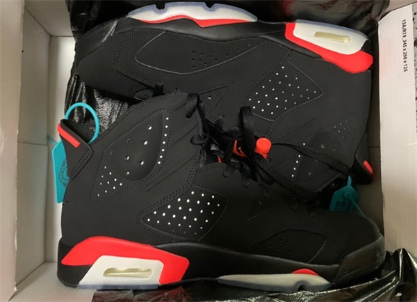 Air Jordan 6 “Black Infrared” photo review