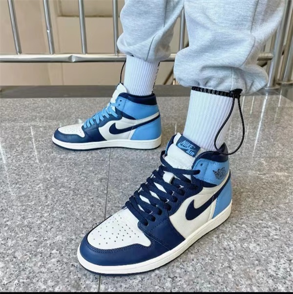 Air Jordan 1 Retro High OG 'Obsidian' photo review