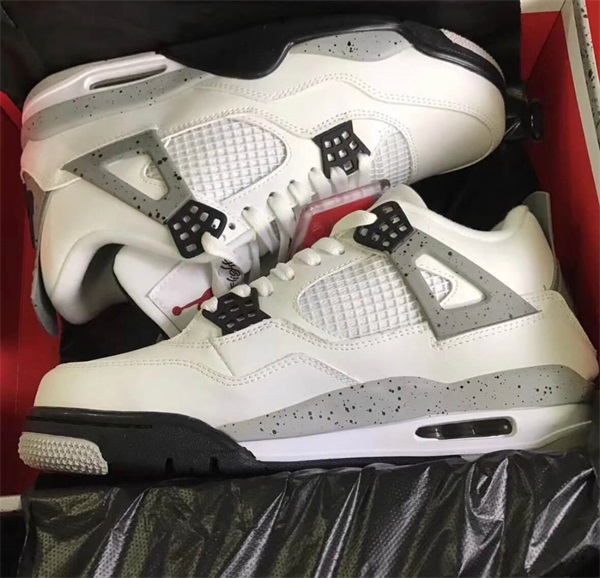 Jordan 4 Retro OG “White Cement” photo review