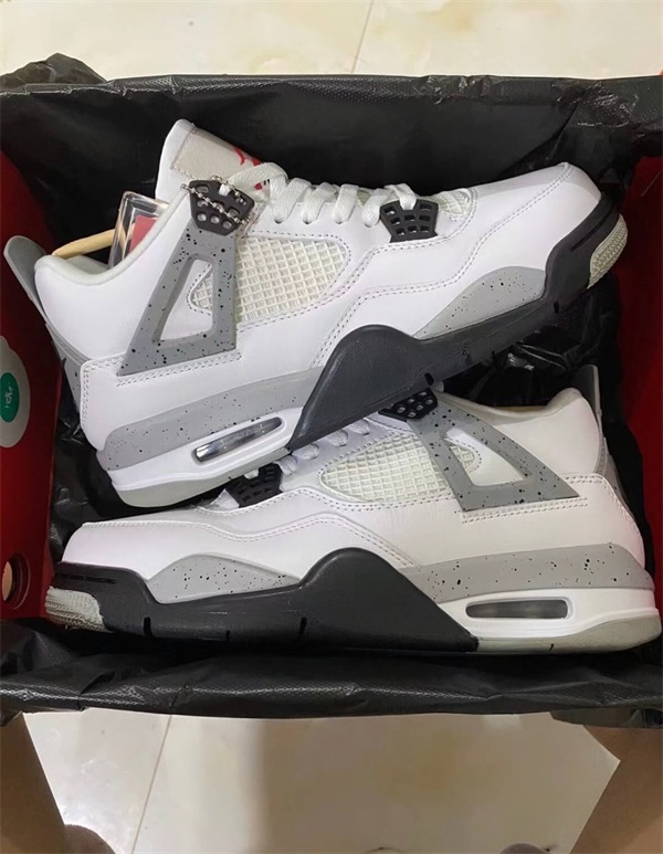 Jordan 4 Retro OG “White Cement” photo review