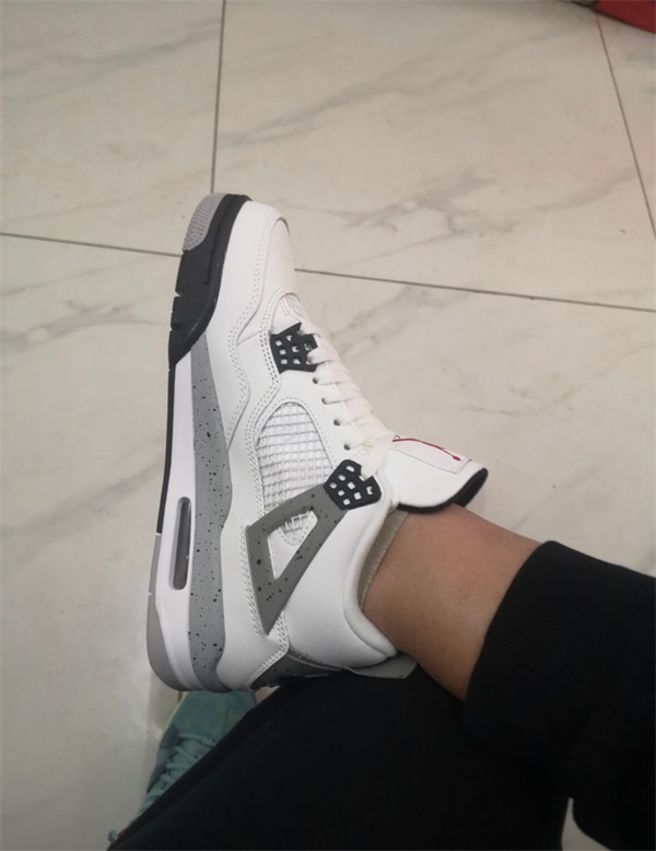 Jordan 4 Retro OG “White Cement” photo review