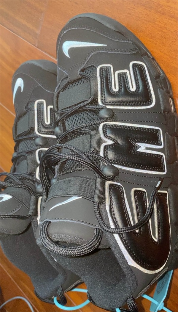 Air More Uptempo “Black” photo review