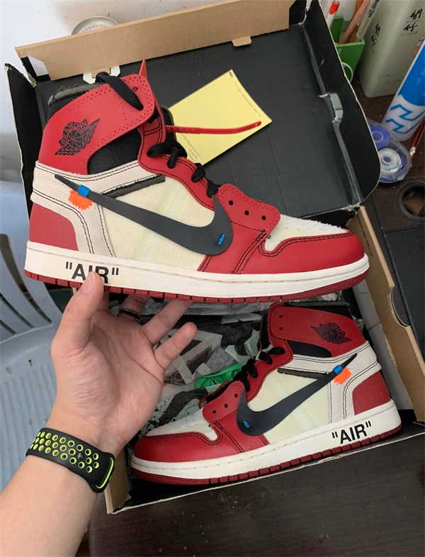 Off-White x Air Jordan 1 Retro High OG 'Chicago' photo review