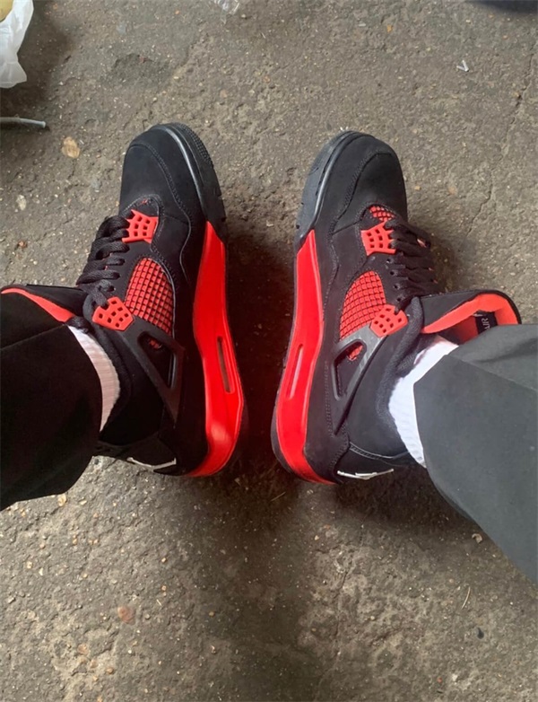 Air Jordan 4 “Red Thunder” photo review