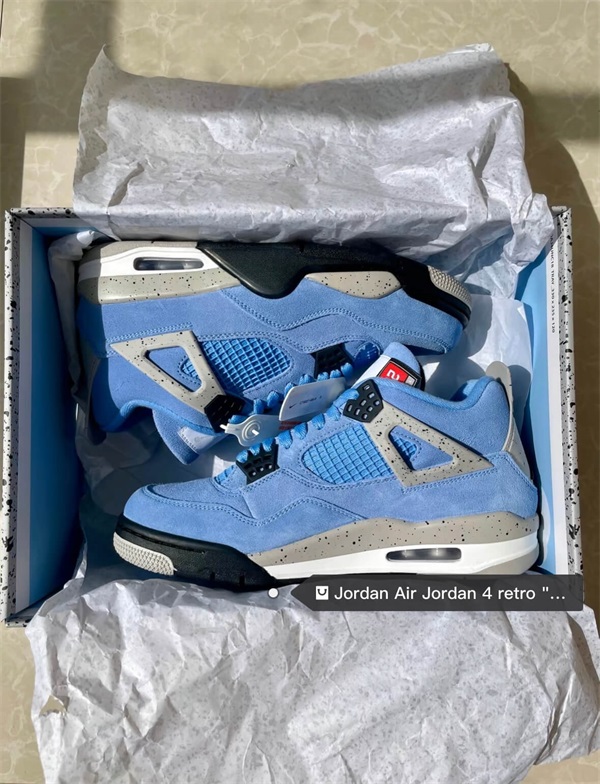 Air Jordan 4 SE “University Blue” photo review