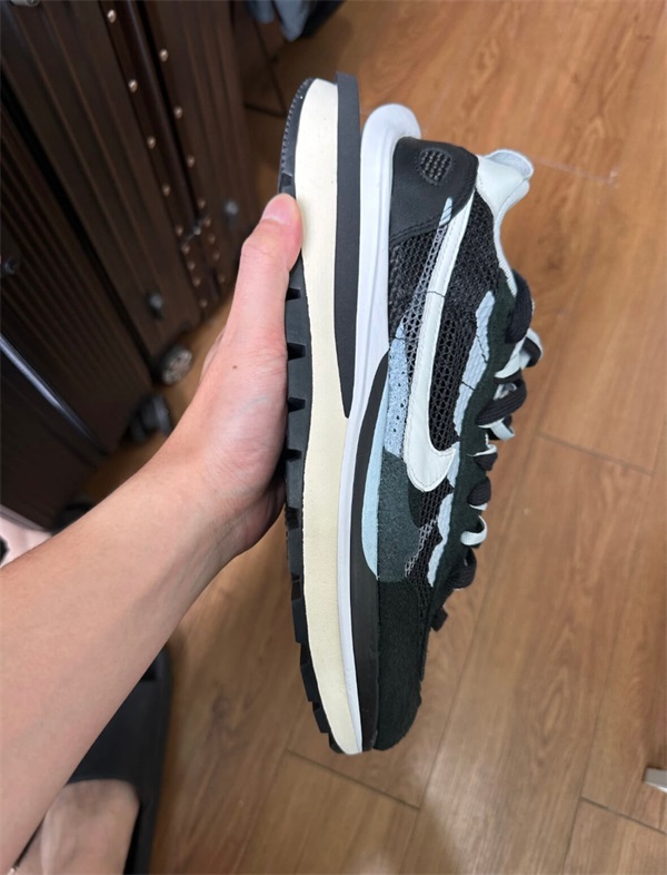 Sacai x Nike VaporWaffle "Black White" photo review